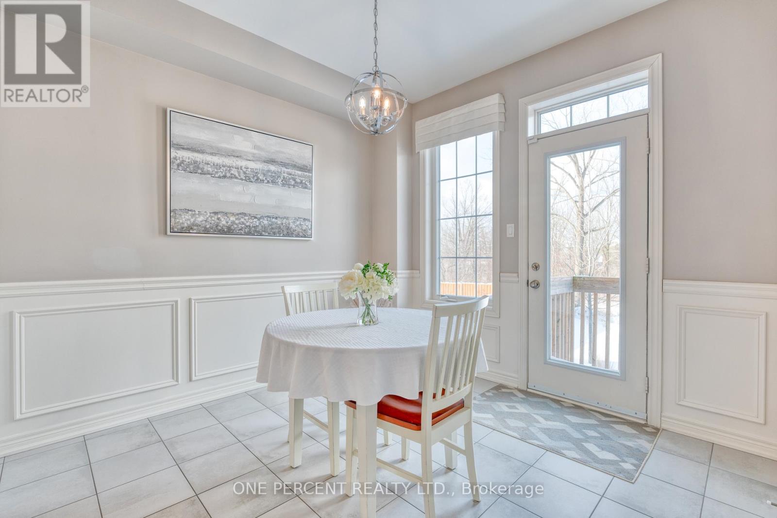 311 Humphrey Street, Hamilton, Ontario  L8B 1X4 - Photo 11 - X12714712