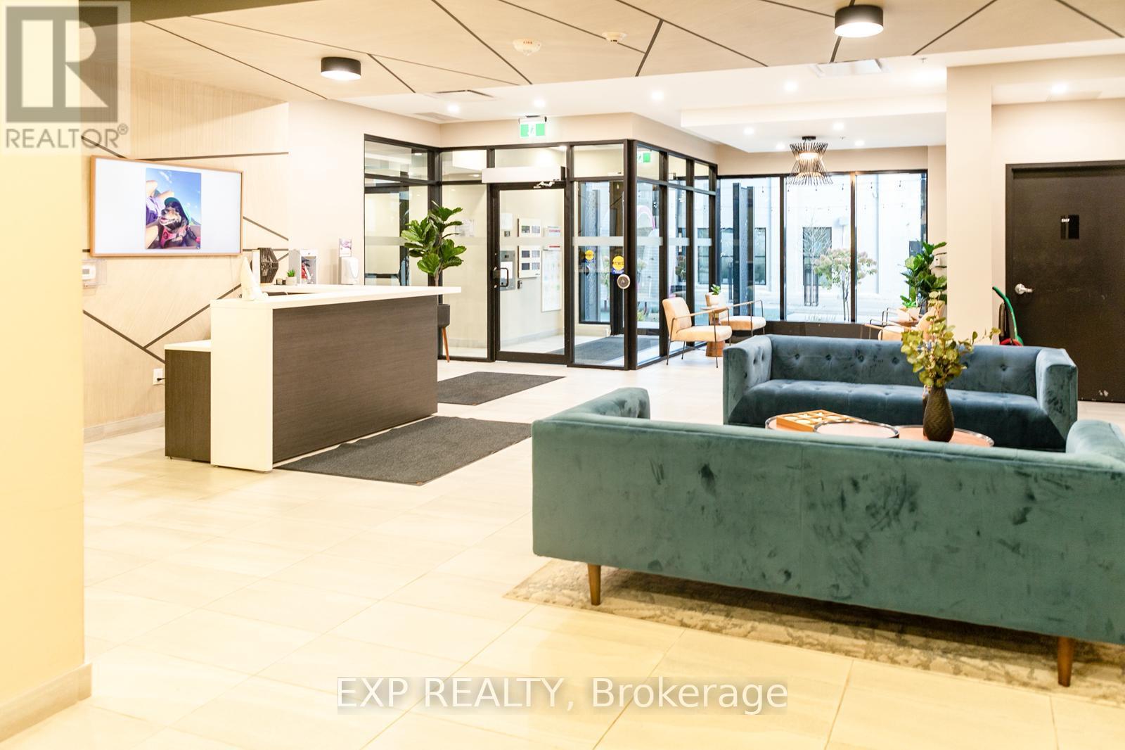 1108b - 60 Charles Street W, Kitchener, Ontario  N2G 0C9 - Photo 3 - X12714742