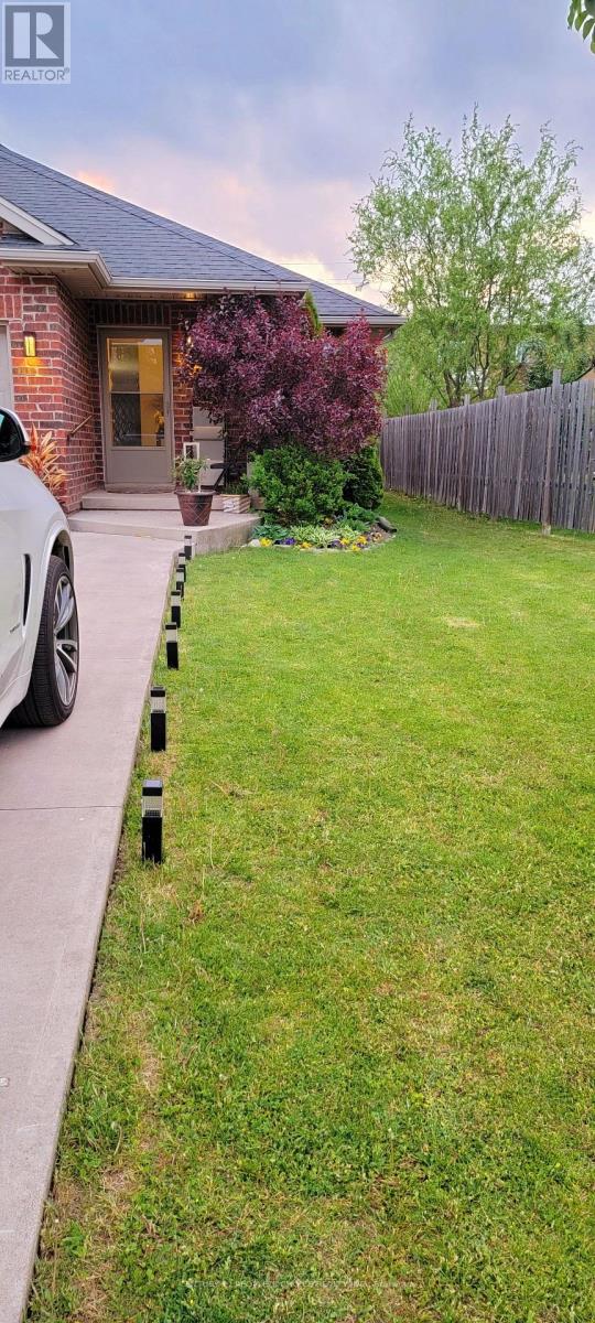 45 Nathalie Court, Welland, Ontario  L3B 6H7 - Photo 5 - X12714778