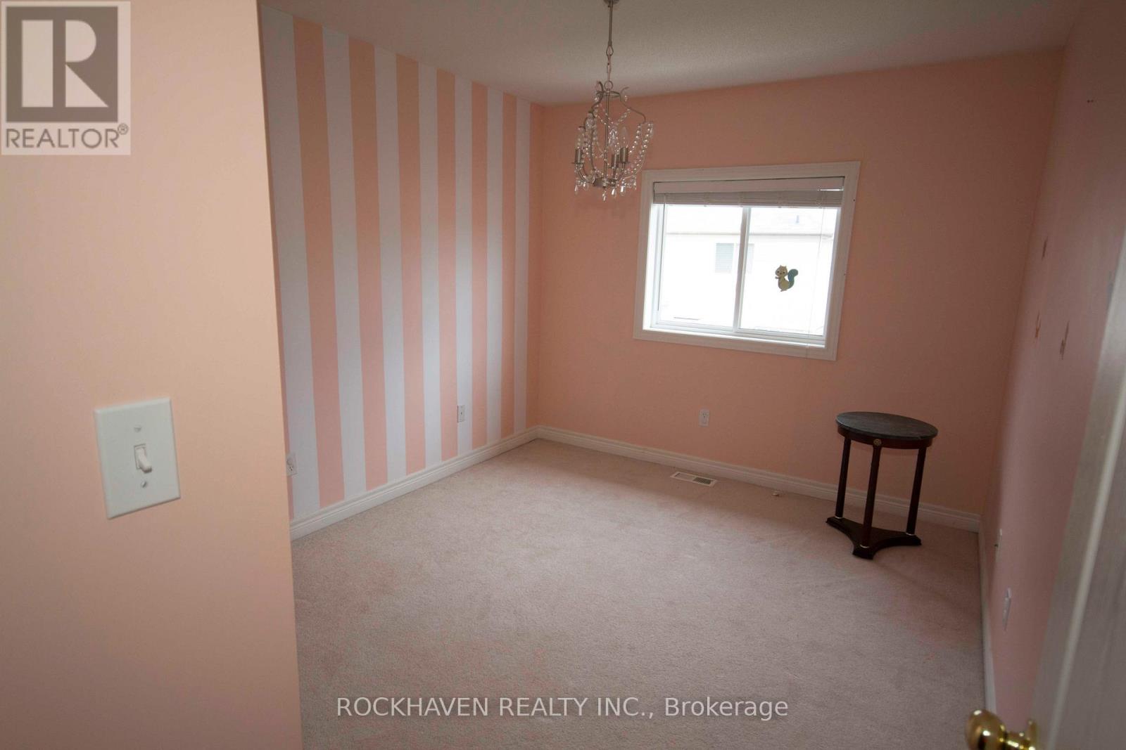 108 Marina Point Crescent, Hamilton, Ontario  L8E 0E4 - Photo 11 - X12714798