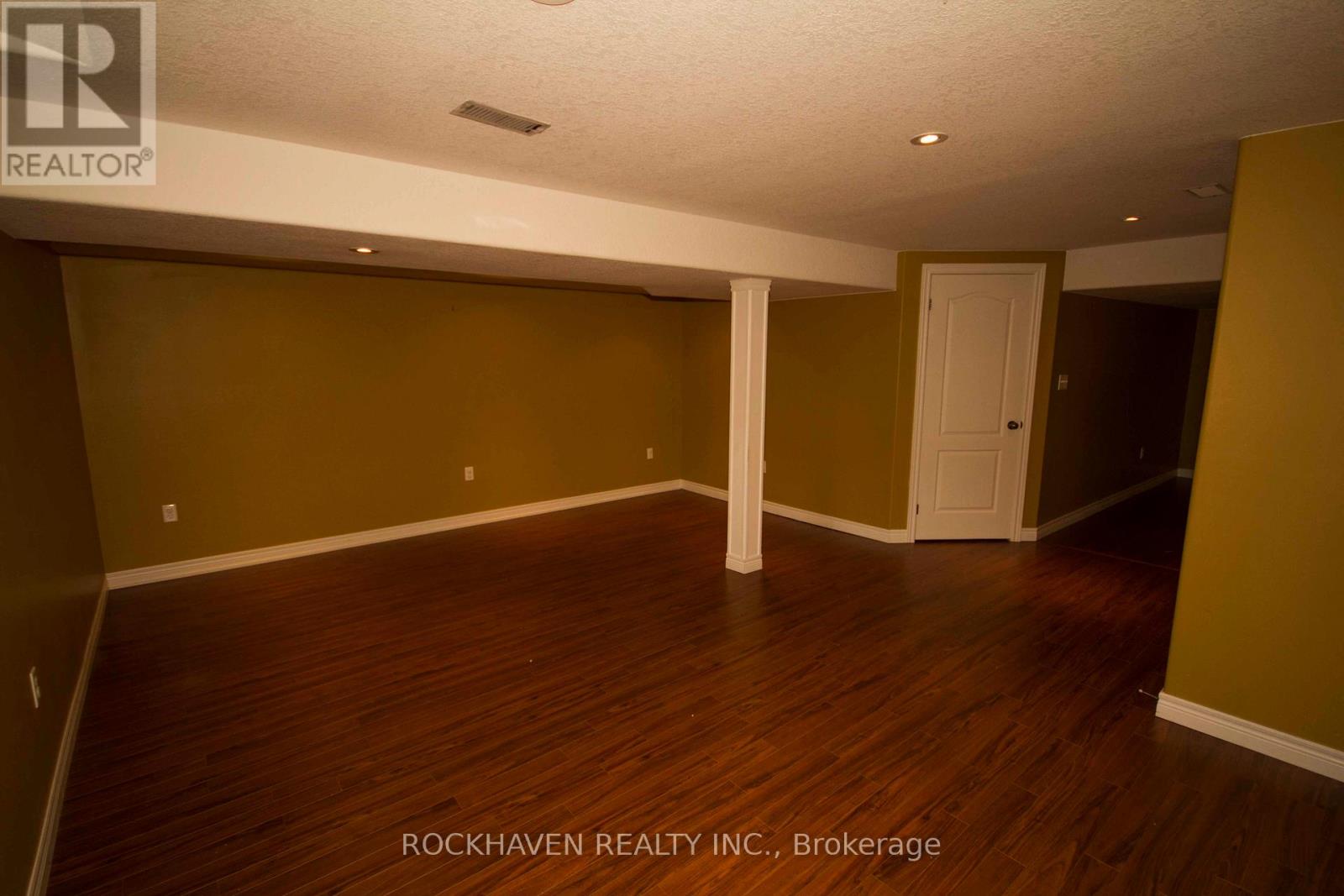 108 Marina Point Crescent, Hamilton, Ontario  L8E 0E4 - Photo 14 - X12714798