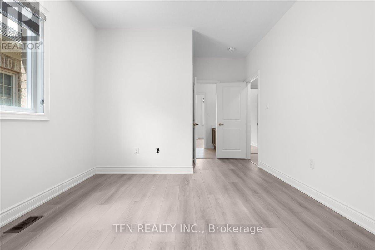 134 Granite Ridge Trail, Hamilton, Ontario  L0R 2H7 - Photo 29 - X12714812