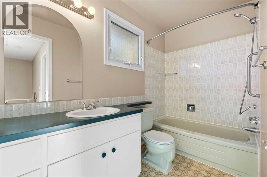 123 Parkside Place Se, Calgary, Alberta  T2J 4K2 - Photo 14 - A2280066