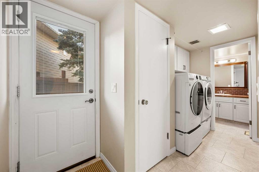 123 Parkside Place Se, Calgary, Alberta  T2J 4K2 - Photo 8 - A2280066