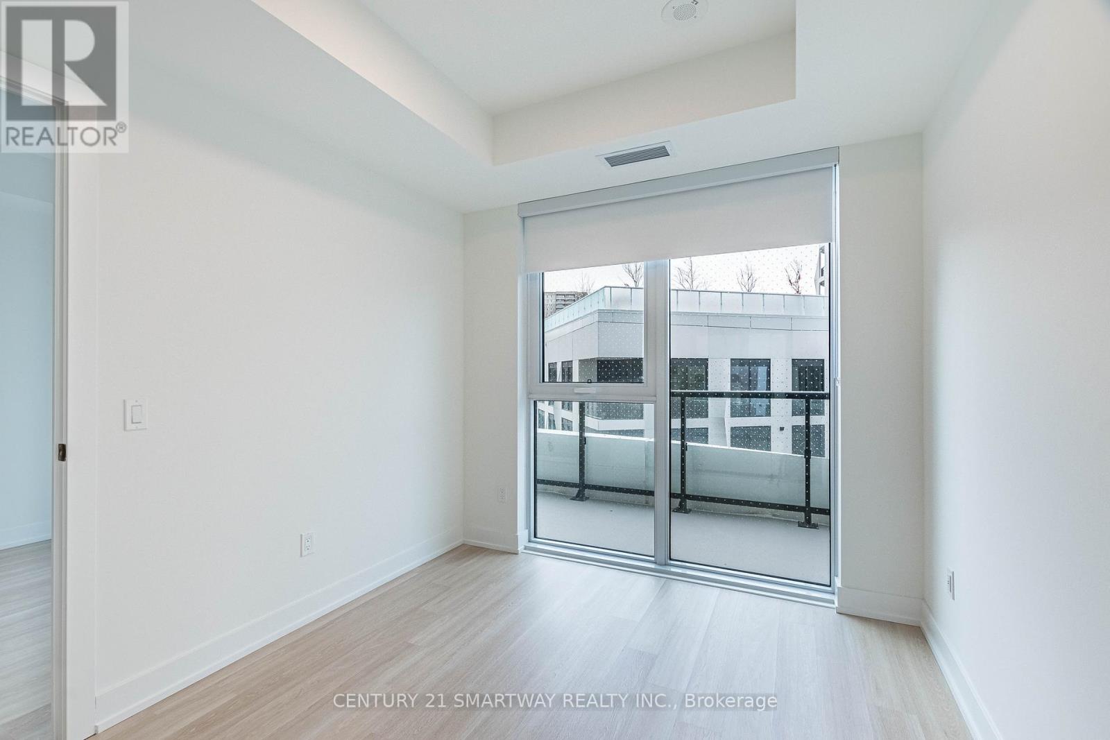 510 - 60 Central Park Roadway, Toronto, Ontario  M9A 0E6 - Photo 19 - W12647958