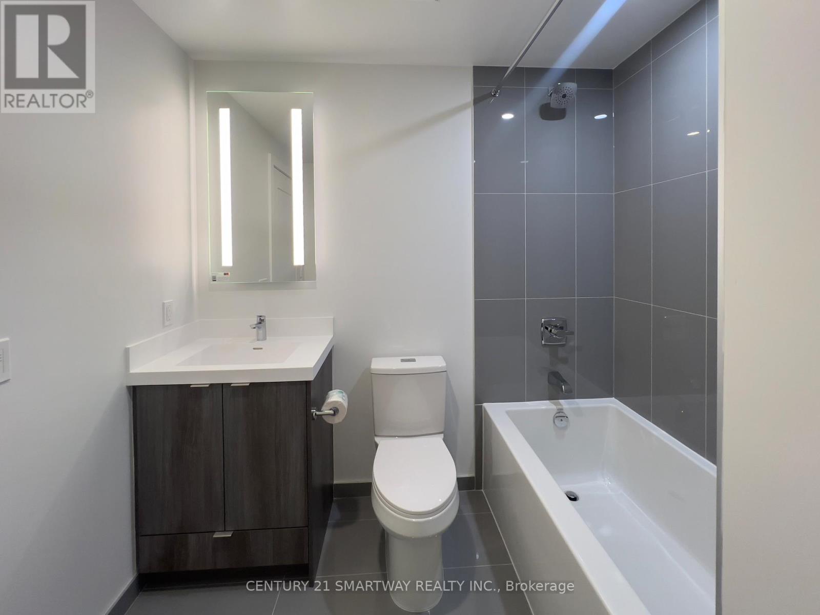 1215 - 60 Central Park Roadway, Toronto, Ontario  M9A 0E6 - Photo 17 - W12680000