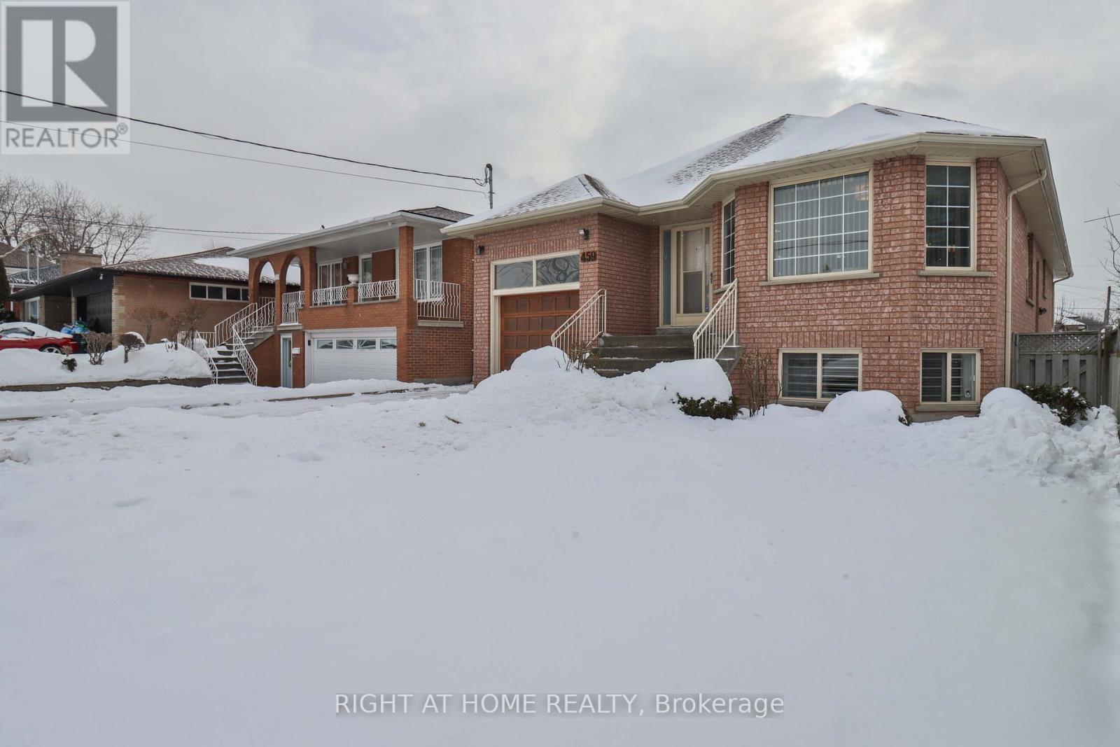 459 Maple Leaf Drive, Toronto, Ontario  M6L 1R1 - Photo 36 - W12714022