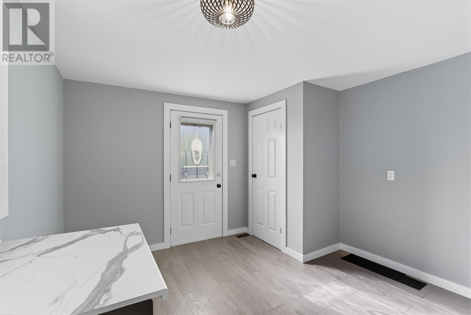 62 Dieppe Ave, Elliot Lake, Ontario P5A 1H3 - Photo 9 - SM260050