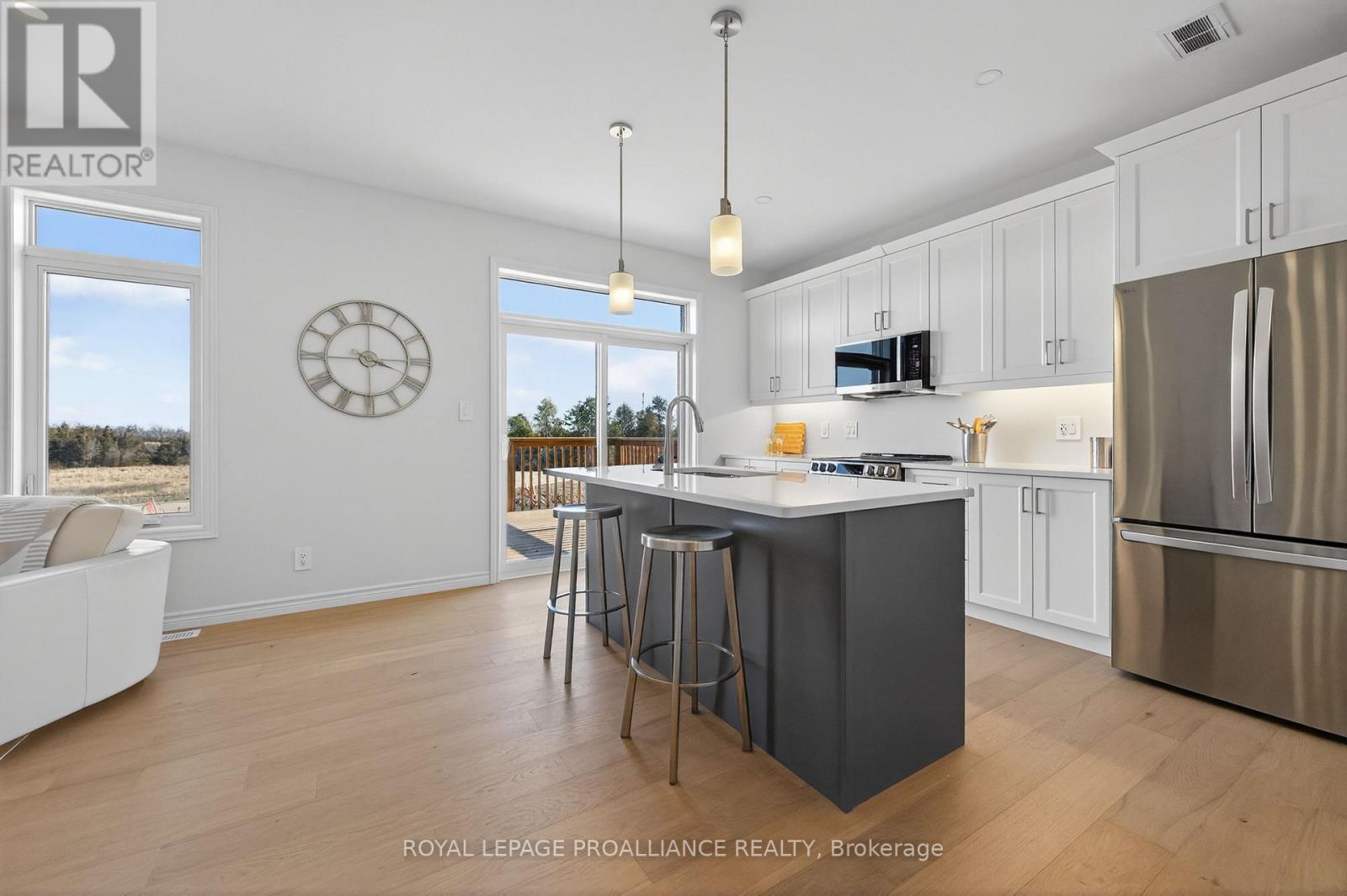 14 Peace River Street, Belleville, Ontario  K8N 0V6 - Photo 8 - X12714894