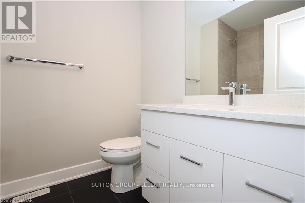 59 - 601 Lions Park Drive, Strathroy-Caradoc, Ontario  N0L 1W0 - Photo 10 - X12714934