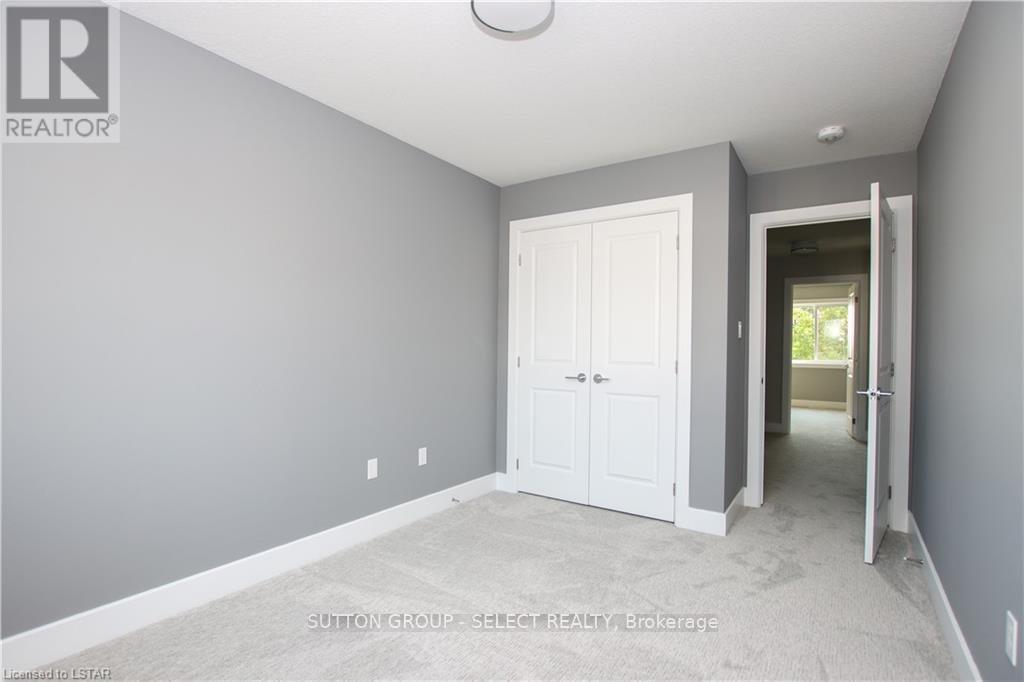59 - 601 Lions Park Drive, Strathroy-Caradoc, Ontario  N0L 1W0 - Photo 14 - X12714934