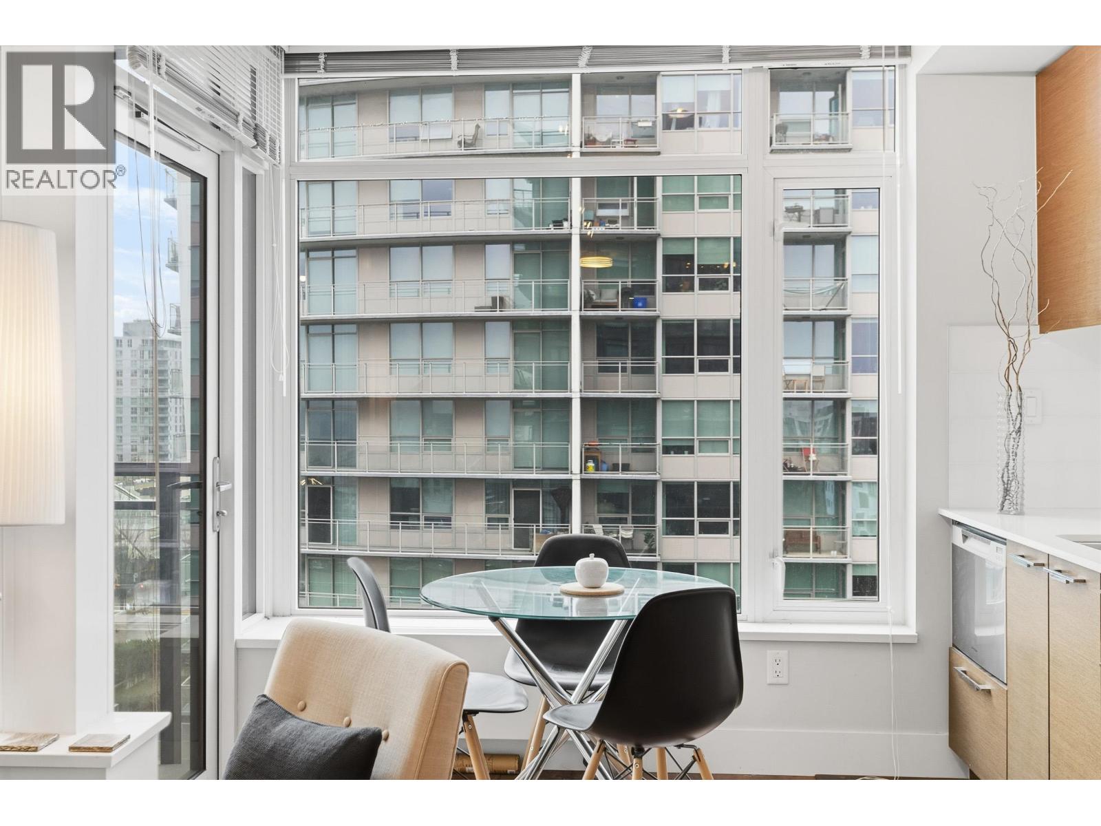 1006 111 E 13th Street, North Vancouver, British Columbia  V7L 0C7 - Photo 6 - R3081464