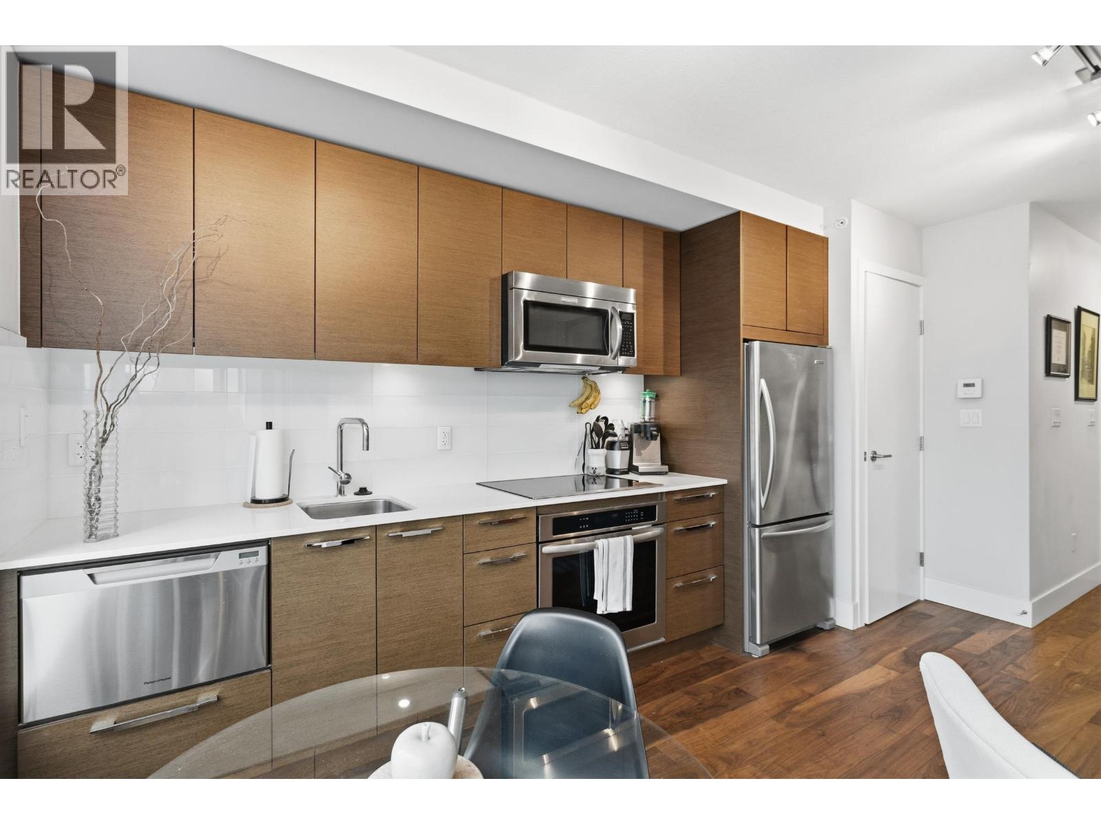 1006 111 E 13th Street, North Vancouver, British Columbia  V7L 0C7 - Photo 9 - R3081464