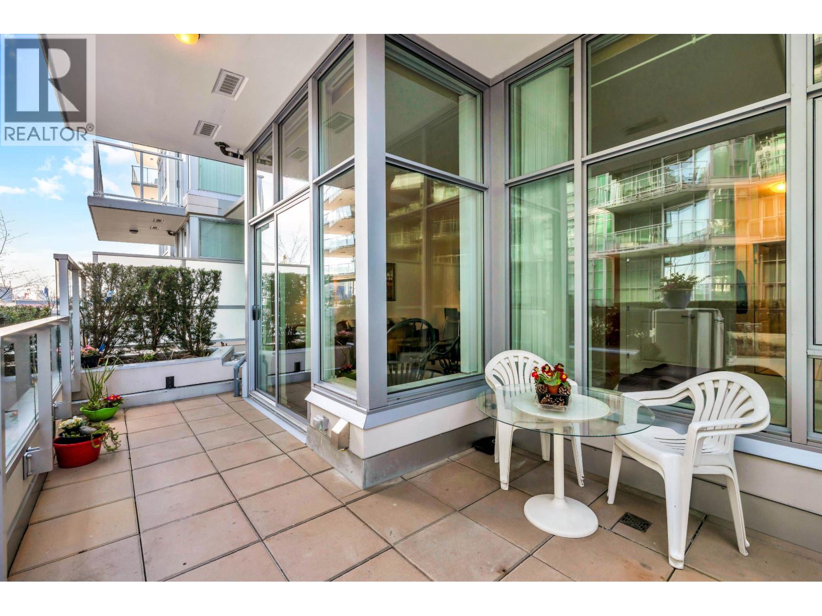 103 185 Victory Ship Way, North Vancouver, British Columbia  V7L 0G2 - Photo 18 - R3081475