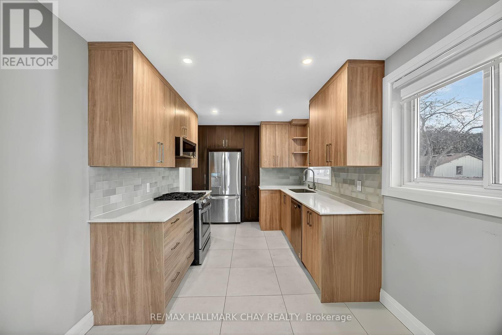 764 Botany Hill Crescent, Newmarket, Ontario  L3Y 3A8 - Photo 5 - N12692418