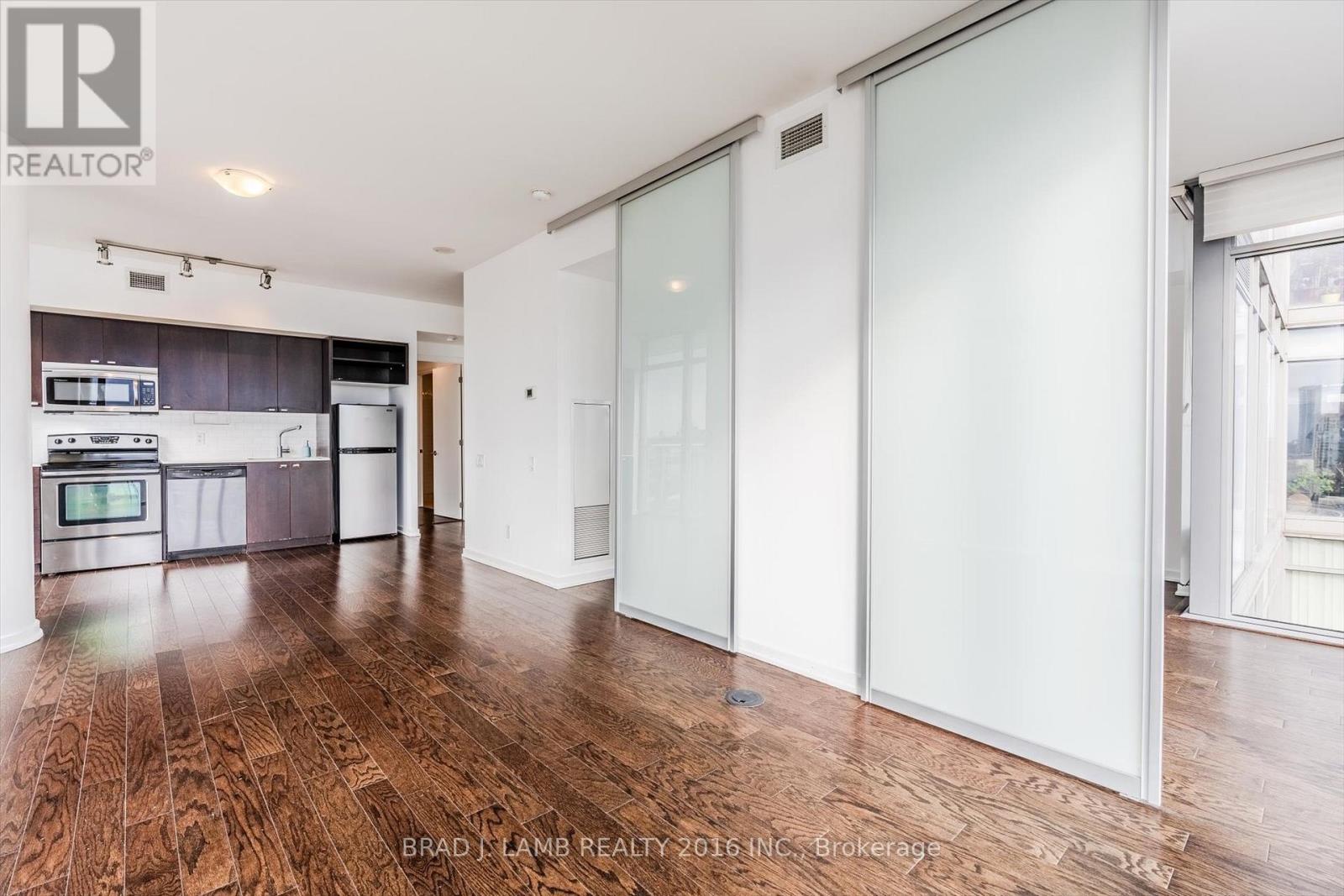 1305 - 103 The Queensway, Toronto, Ontario  M6S 5B3 - Photo 14 - W12703216