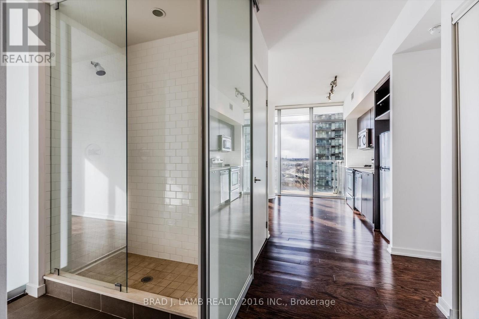 1305 - 103 The Queensway, Toronto, Ontario  M6S 5B3 - Photo 2 - W12703216