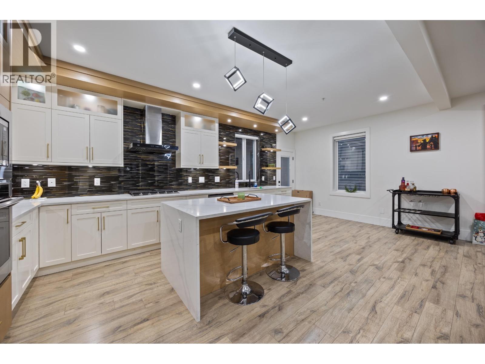 10500 Mcveety Street, Maple Ridge, British Columbia  V2W 0K3 - Photo 14 - R3081461