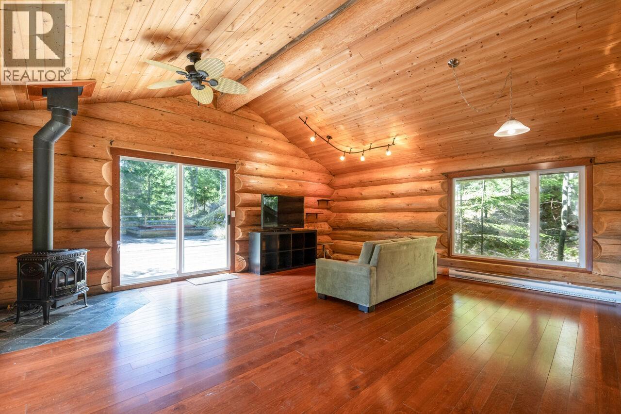 360 Salal Road, Bowen Island, British Columbia  V0N 1G2 - Photo 19 - R3081467