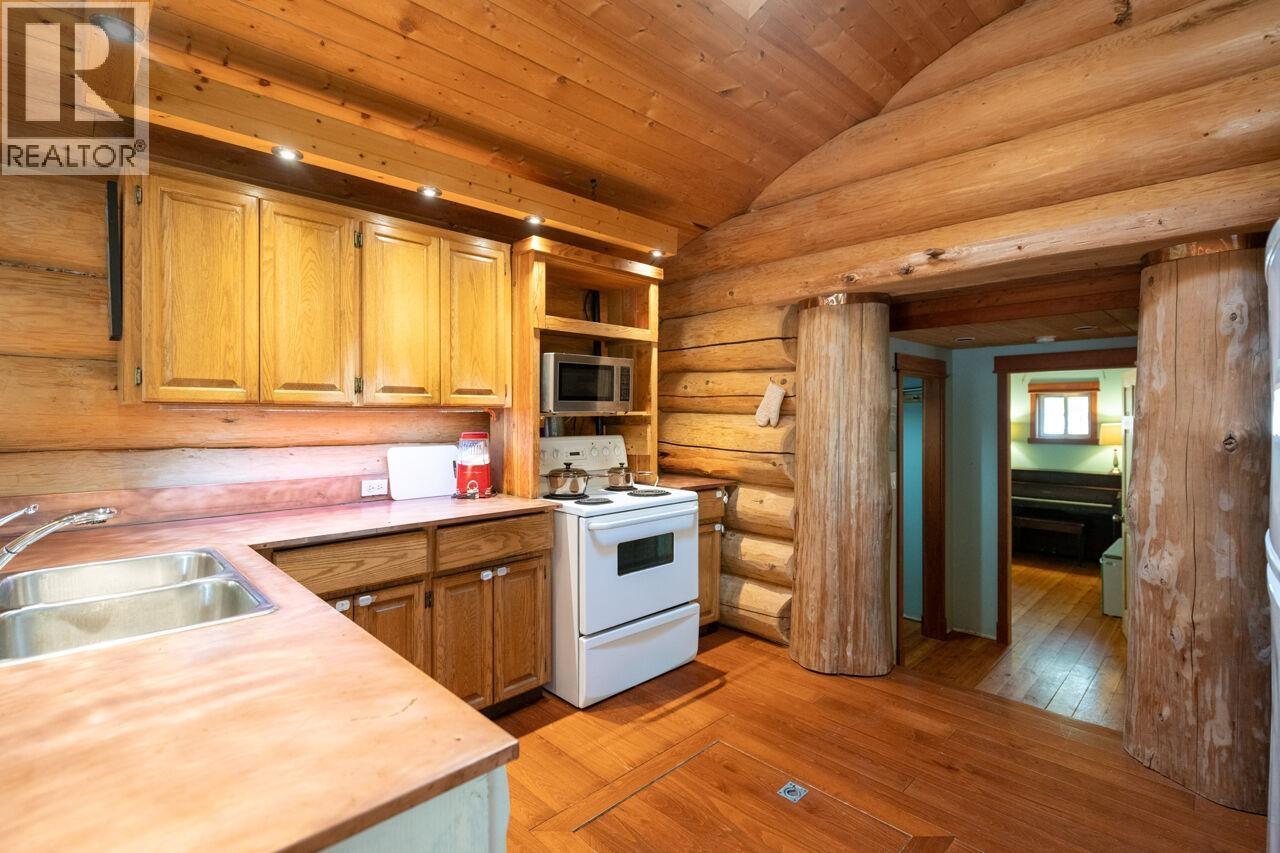 360 Salal Road, Bowen Island, British Columbia  V0N 1G2 - Photo 24 - R3081467