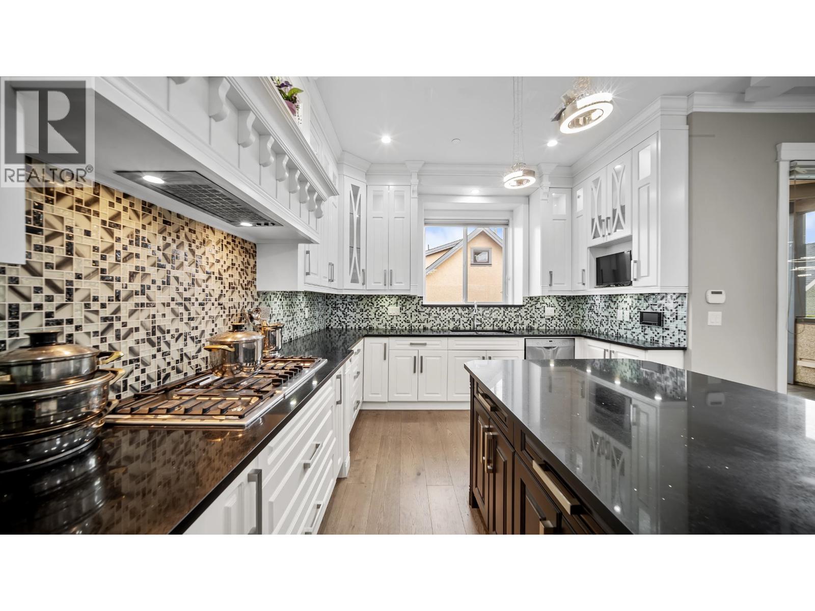 8068 Haig Street, Vancouver, British Columbia  V6P 4R9 - Photo 13 - R3081469