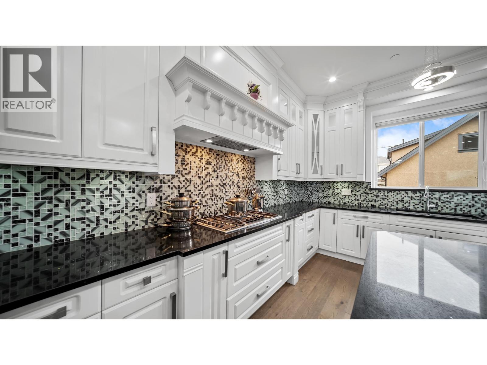 8068 Haig Street, Vancouver, British Columbia  V6P 4R9 - Photo 14 - R3081469