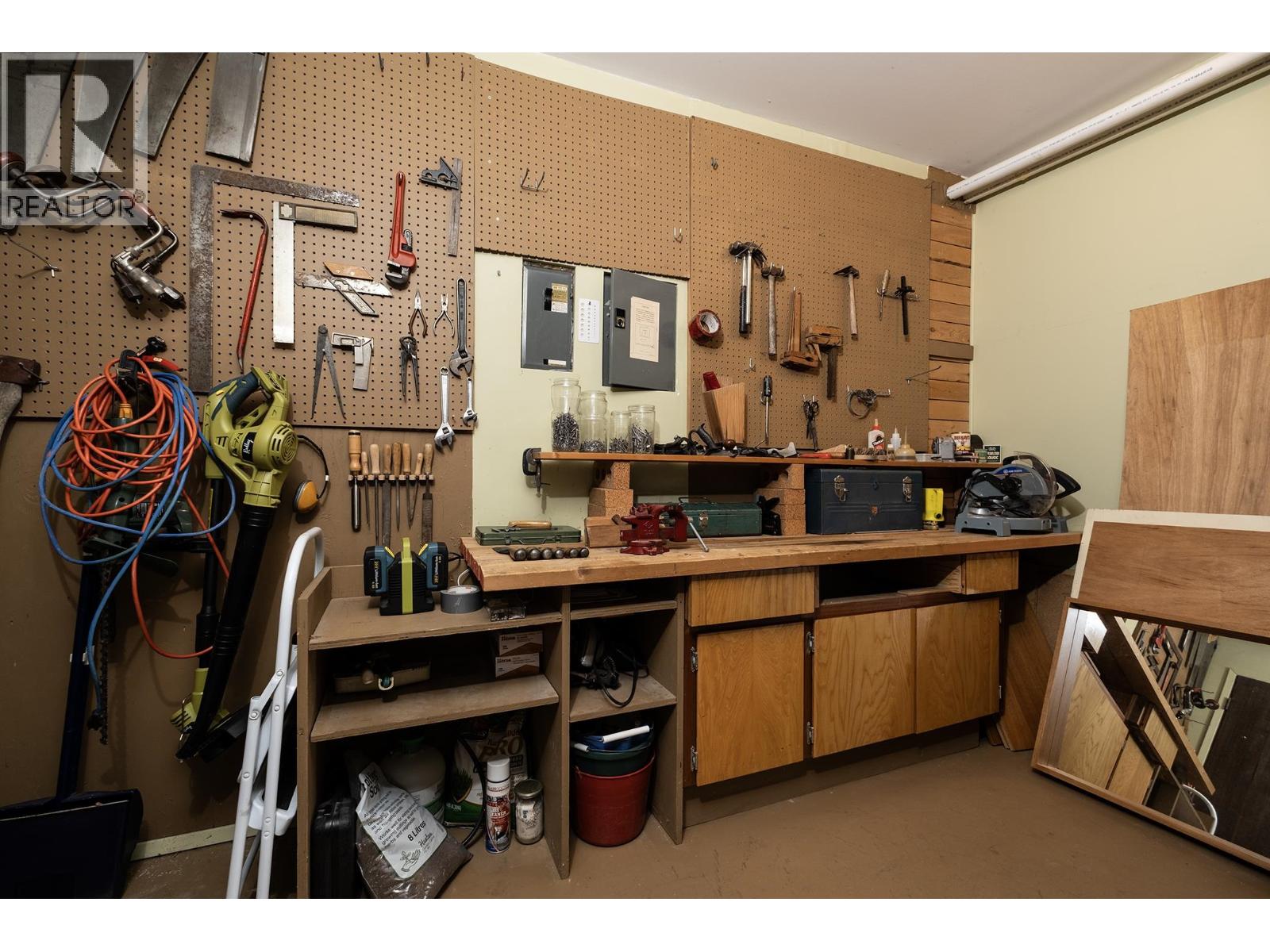 670 Fairmont Road, Gibsons, British Columbia  V0N 1V9 - Photo 31 - R3081472