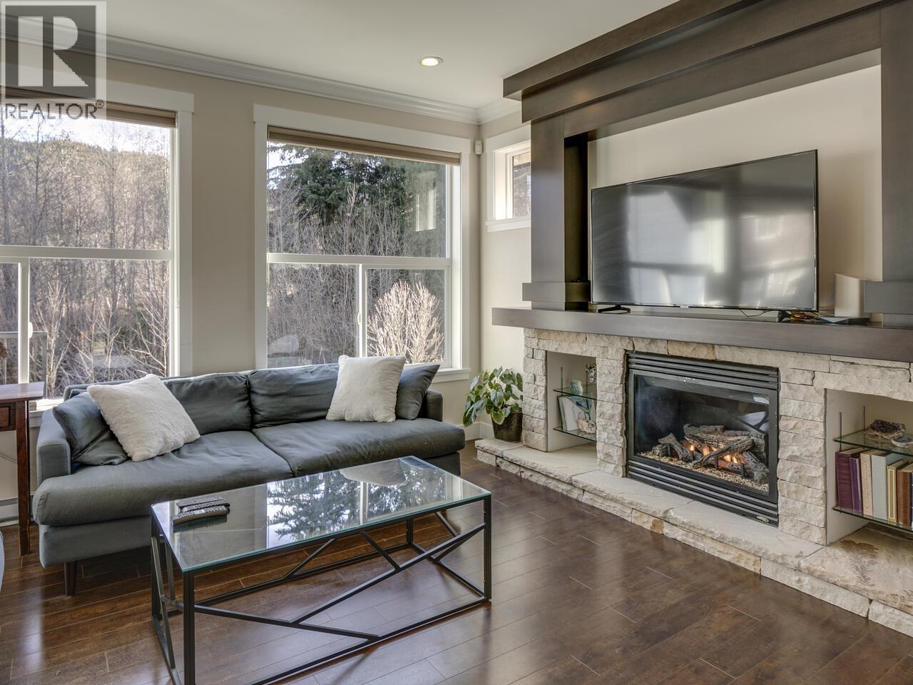 39070 Kingfisher Road, Squamish, British Columbia V8B 0S9 - Photo 4 - R3081490