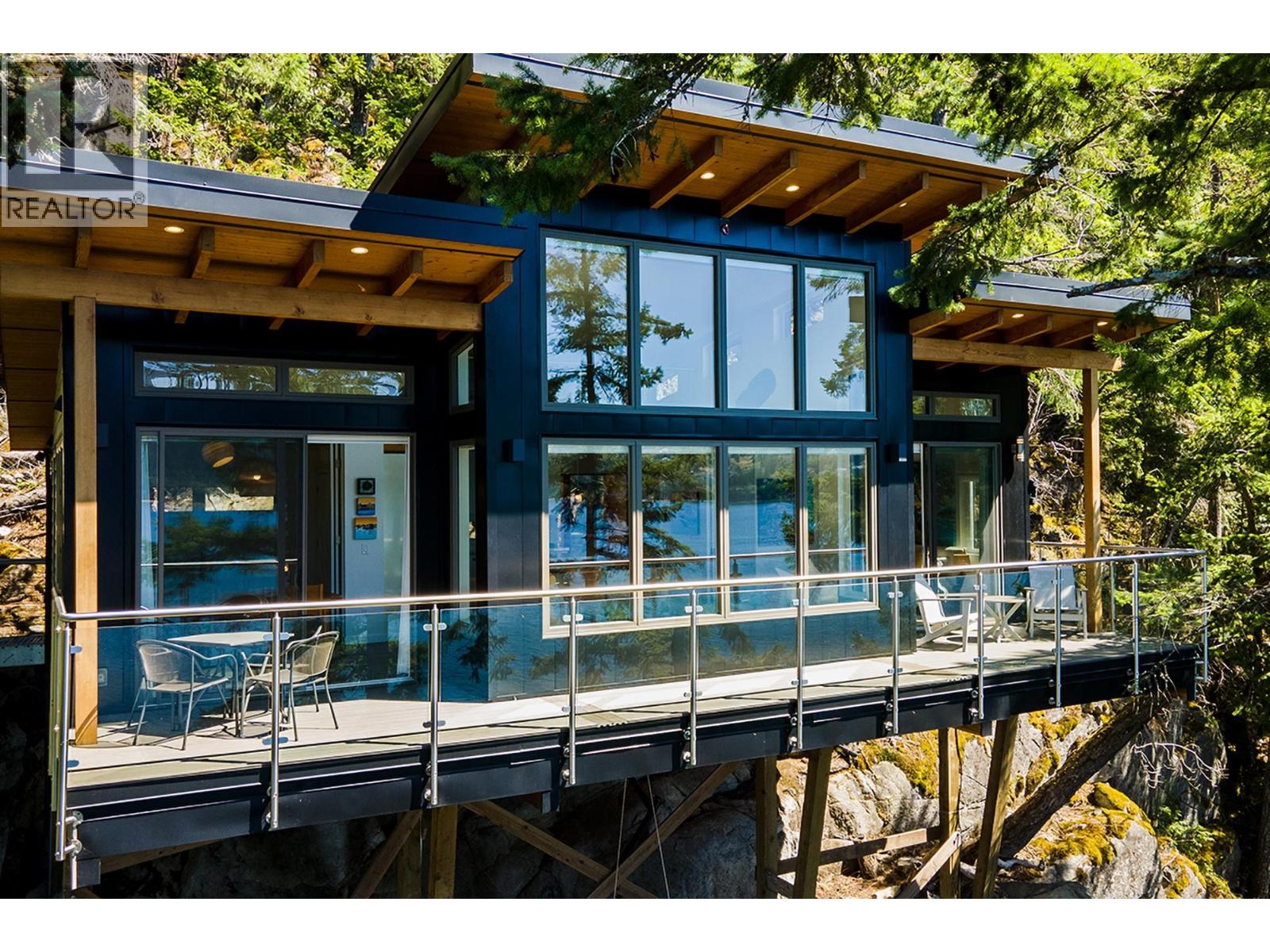 6815 Sandy Hook Trail, Sechelt, British Columbia  V7Z 0C9 - Photo 35 - R3081501