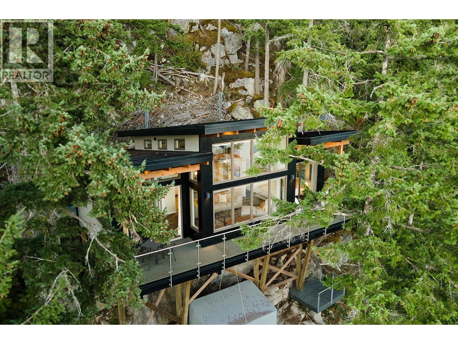 6815 Sandy Hook Trail, Sechelt, British Columbia  V7Z 0C9 - Photo 39 - R3081501