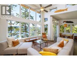 6815 SANDY HOOK TRAIL, Sechelt, British Columbia
