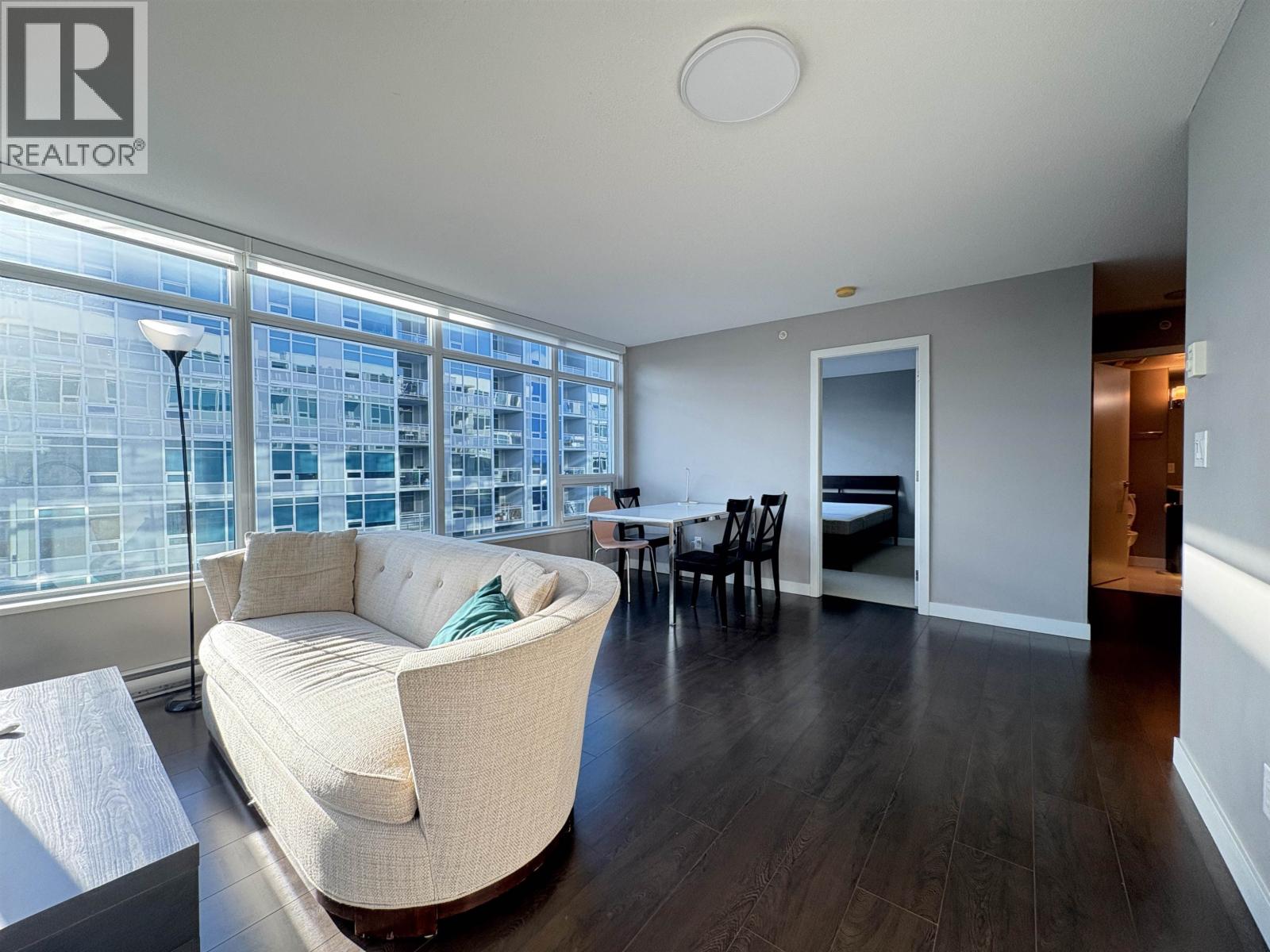 1510 6188 Number 3 Road, Richmond, British Columbia  V6Y 0J3 - Photo 3 - R3081477