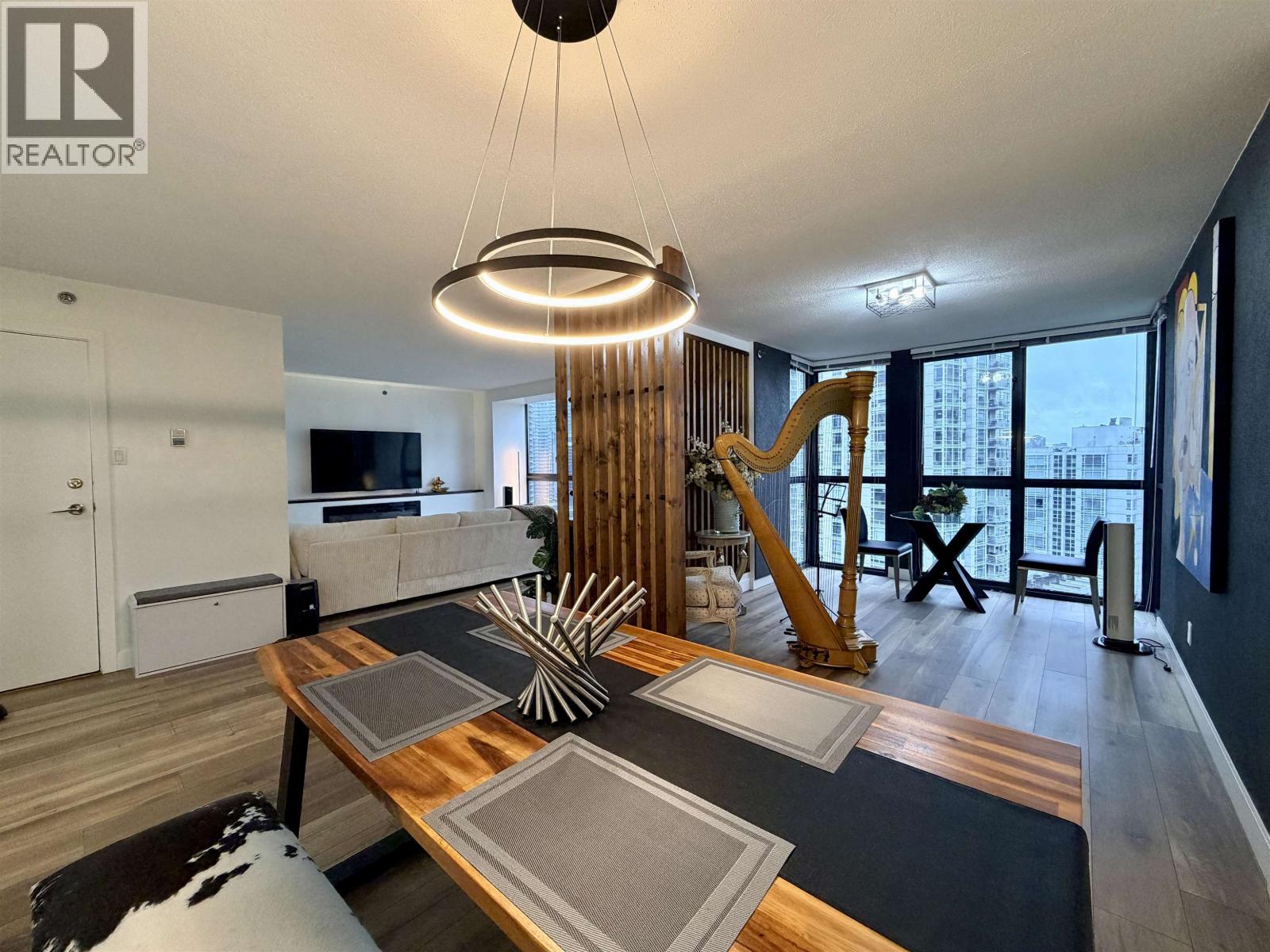 Sub Penthouse 238 Alvin Narod Mews, Vancouver, British Columbia  V6B 5Z3 - Photo 3 - R3081483