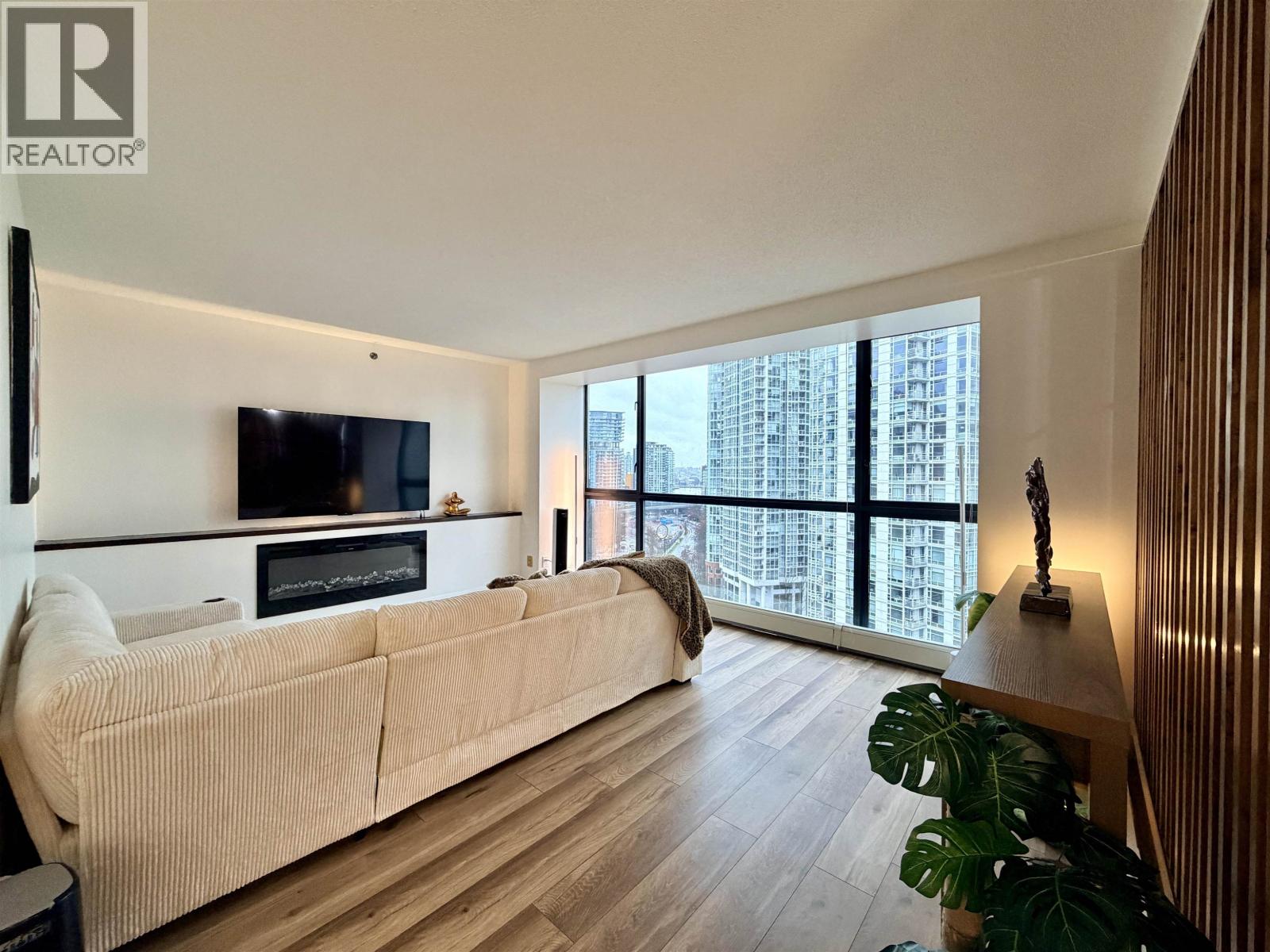 Sub Penthouse 238 Alvin Narod Mews, Vancouver, British Columbia  V6B 5Z3 - Photo 9 - R3081483