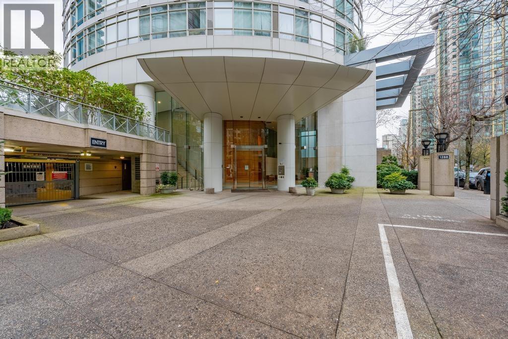 1288 Alberni, Vancouver, British Columbia  V6E 4N5 - Photo 2 - R3081513