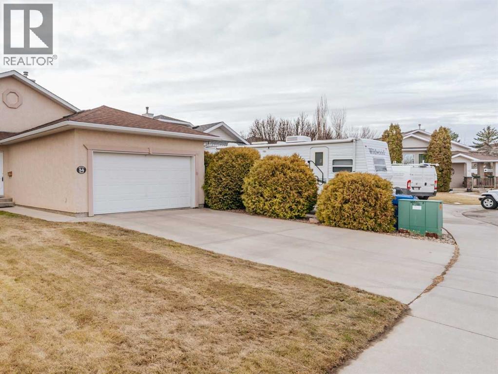 54 Kodiak Crescent N, Lethbridge, Alberta  T1H 6S4 - Photo 3 - A2278585