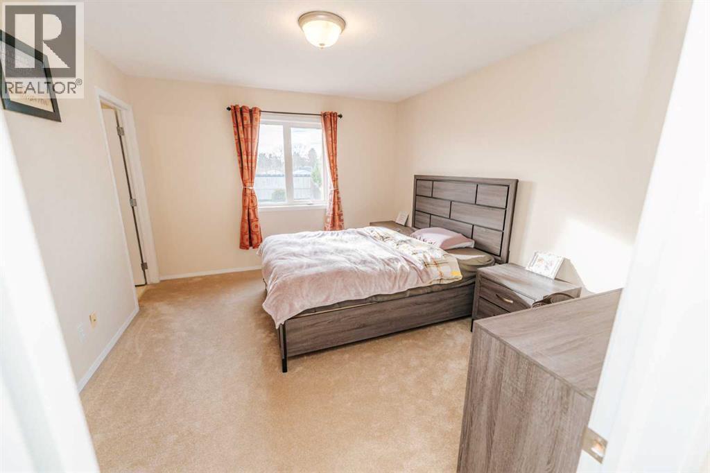 54 Kodiak Crescent N, Lethbridge, Alberta  T1H 6S4 - Photo 9 - A2278585