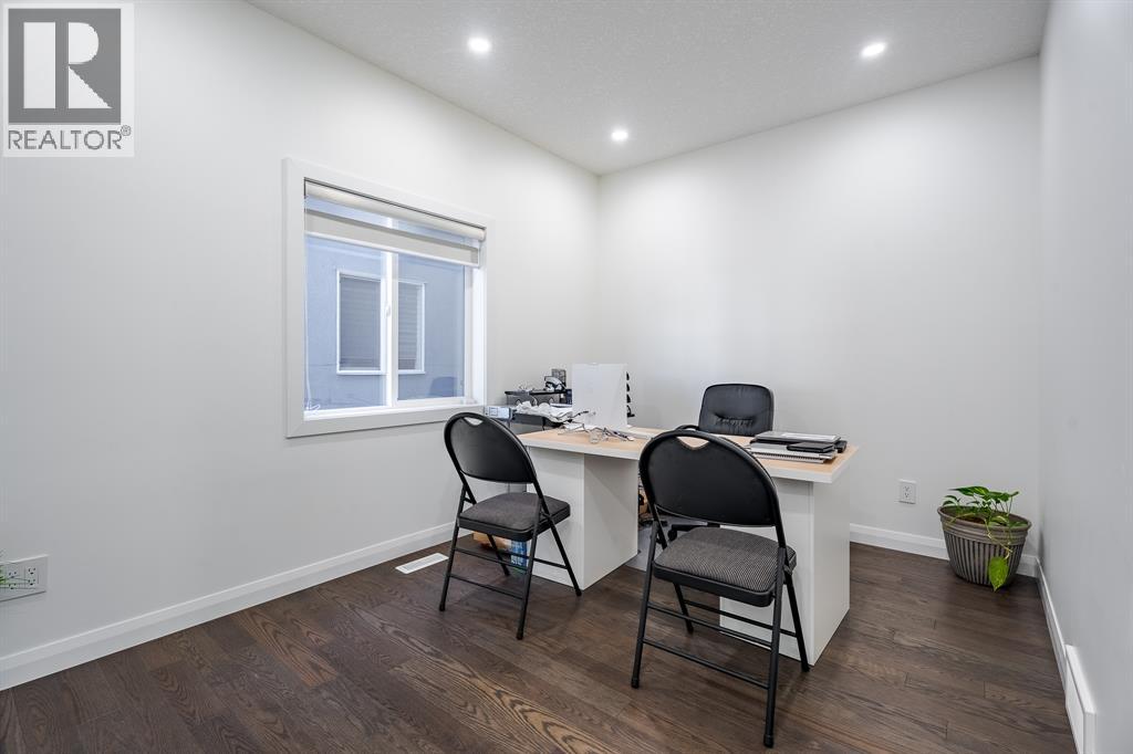 248 Sandpiper Boulevard, Chestermere, Alberta  T1X 0Y5 - Photo 5 - A2271733