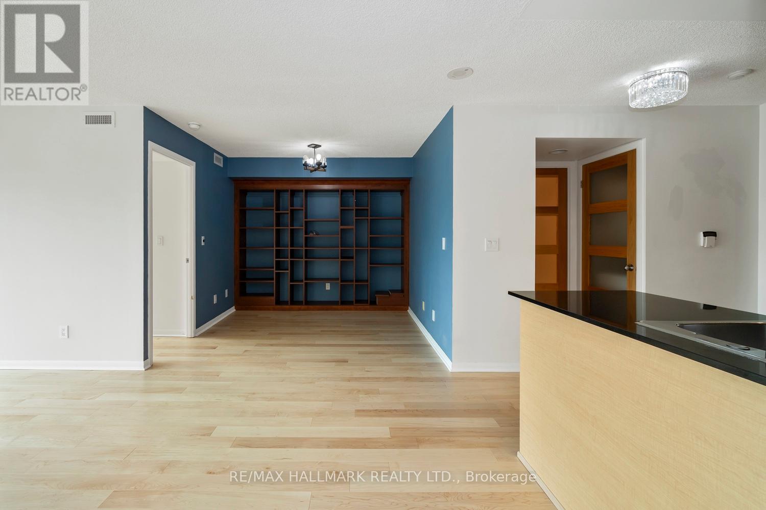 410 - 219 Fort York Boulevard, Toronto, Ontario  M6H 1A5 - Photo 12 - C12714902