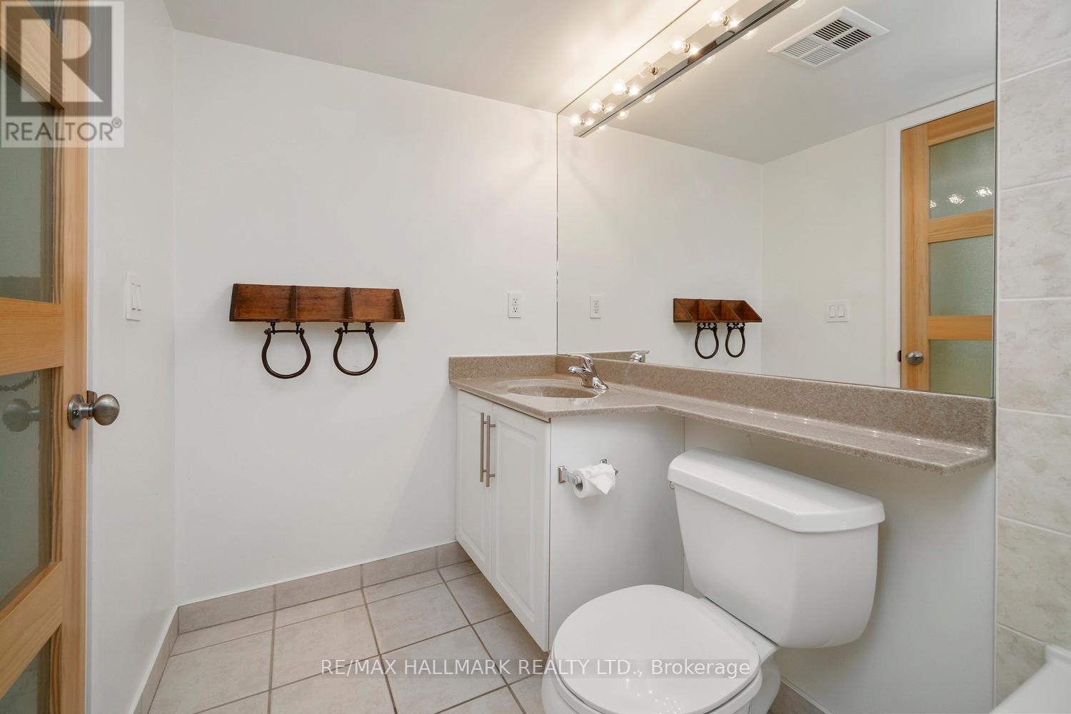 410 - 219 Fort York Boulevard, Toronto, Ontario  M6H 1A5 - Photo 22 - C12714902