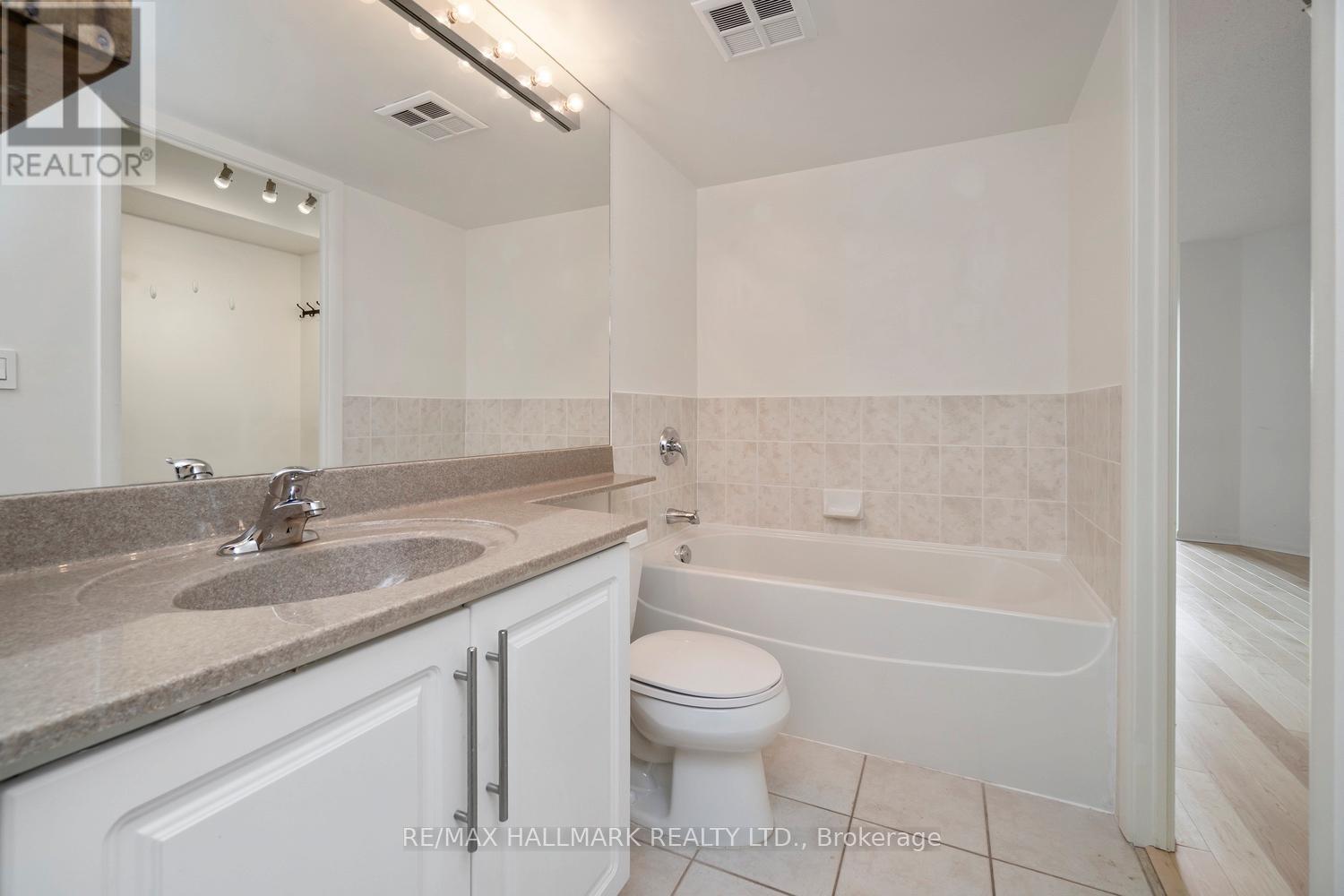 410 - 219 Fort York Boulevard, Toronto, Ontario  M6H 1A5 - Photo 28 - C12714902