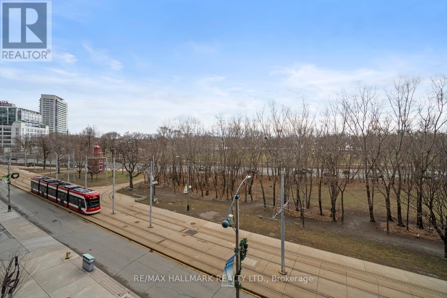 410 - 219 Fort York Boulevard, Toronto, Ontario  M6H 1A5 - Photo 33 - C12714902