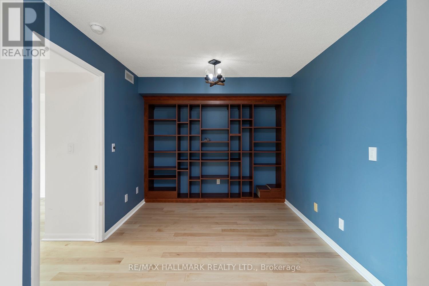 410 - 219 Fort York Boulevard, Toronto, Ontario  M6H 1A5 - Photo 9 - C12714902