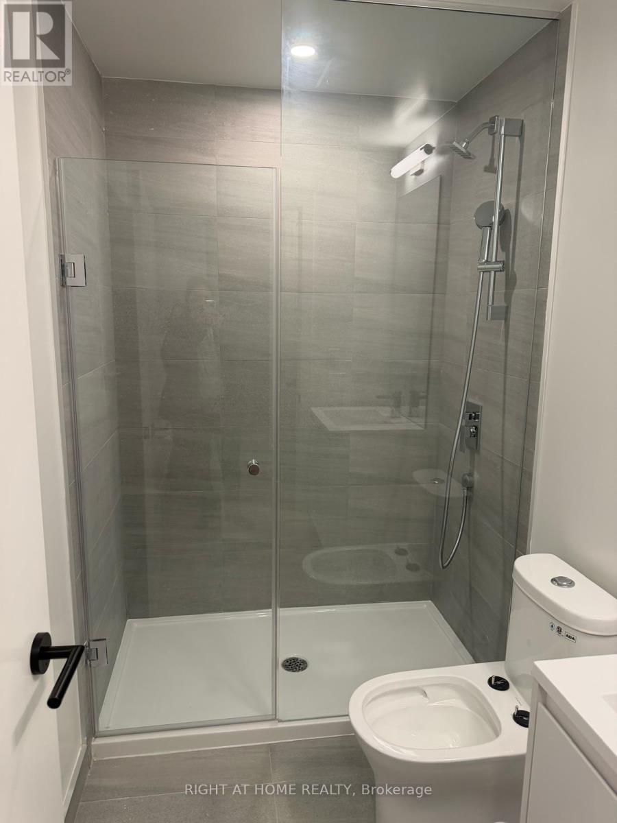 2516 - 1 Quarrington Lane, Toronto, Ontario  M3C 1H7 - Photo 11 - C12714932