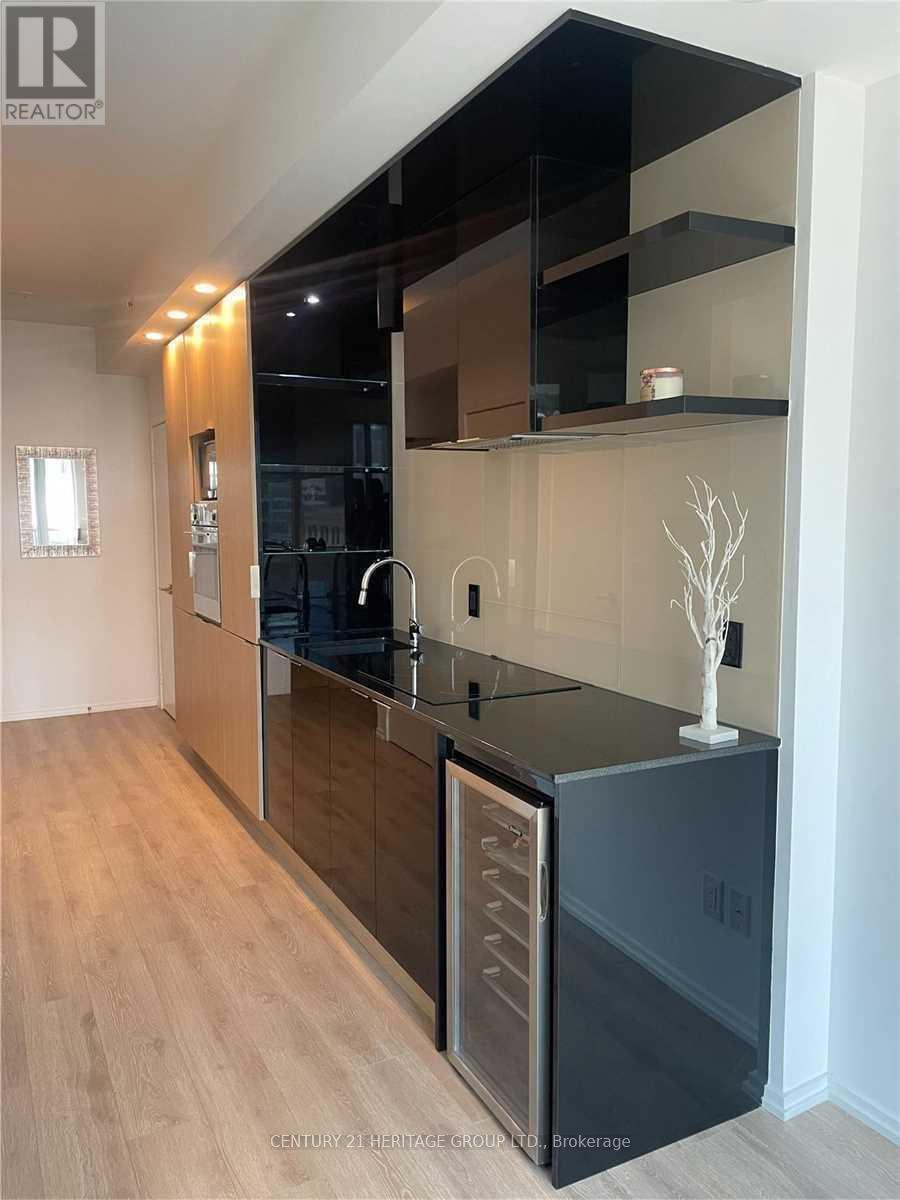 1405 - 70 Temperance Street, Toronto, Ontario M5H 4E8 - Photo 2 - C12714950