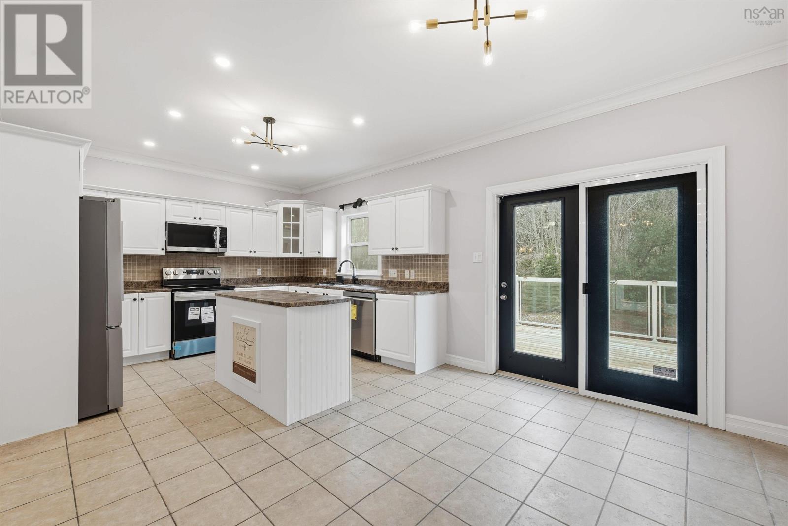 48 Southgate Drive, Halifax Regional Municipality, Nova Scotia  B4A 0B1 - Photo 12 - 202600242