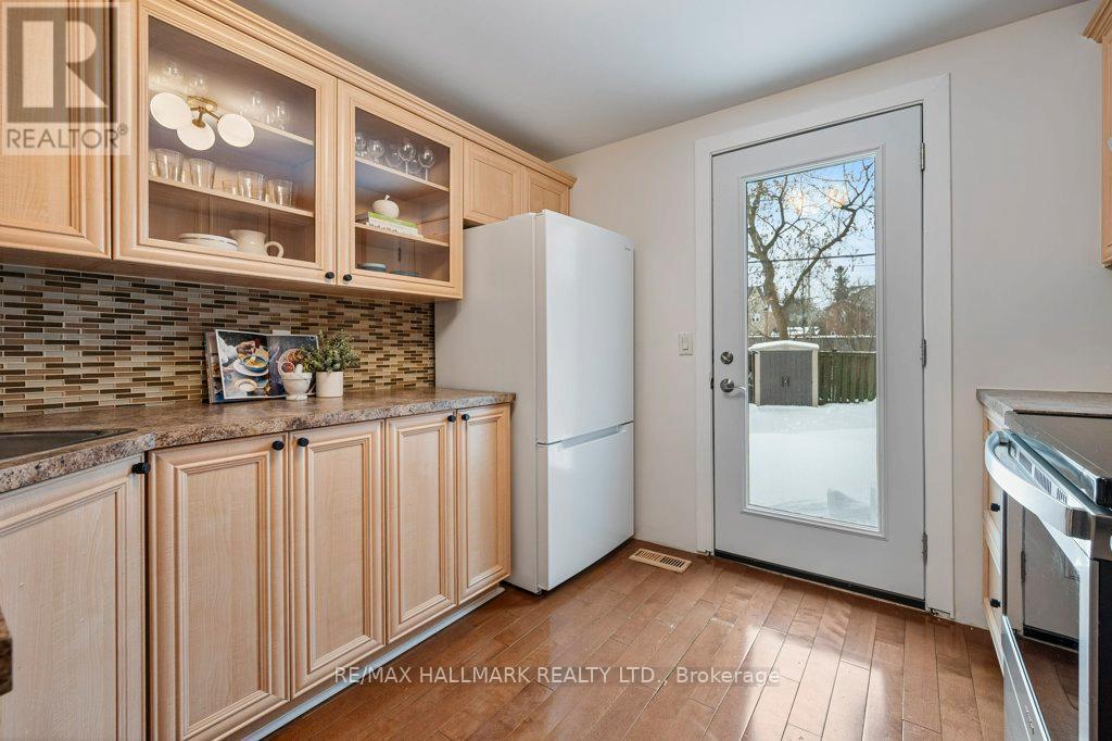 203 Oakcrest Avenue, Toronto, Ontario  M4C 1B8 - Photo 14 - E12714872