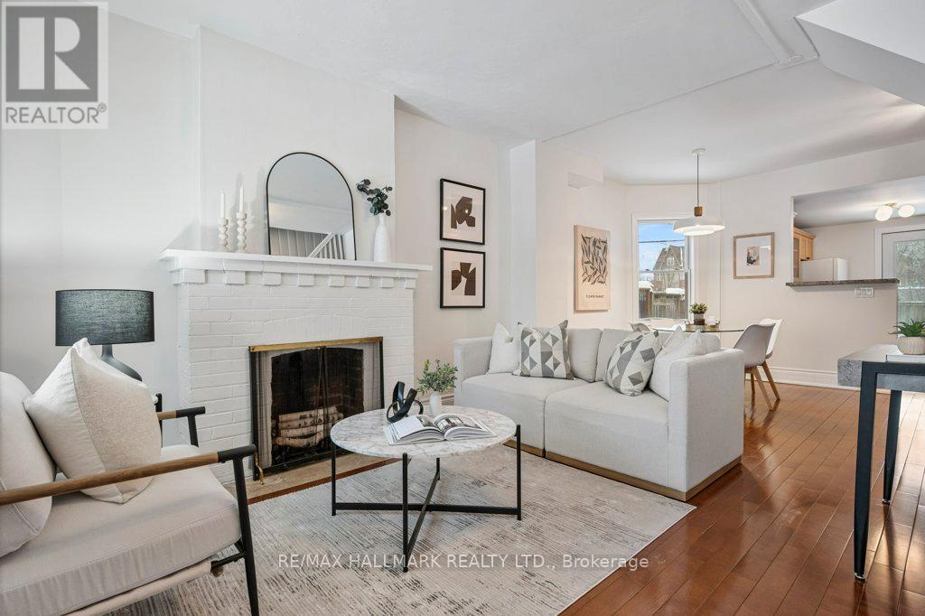 203 Oakcrest Avenue, Toronto, Ontario  M4C 1B8 - Photo 2 - E12714872