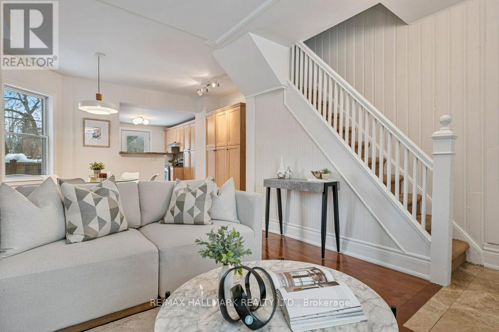 203 Oakcrest Avenue, Toronto, Ontario  M4C 1B8 - Photo 6 - E12714872