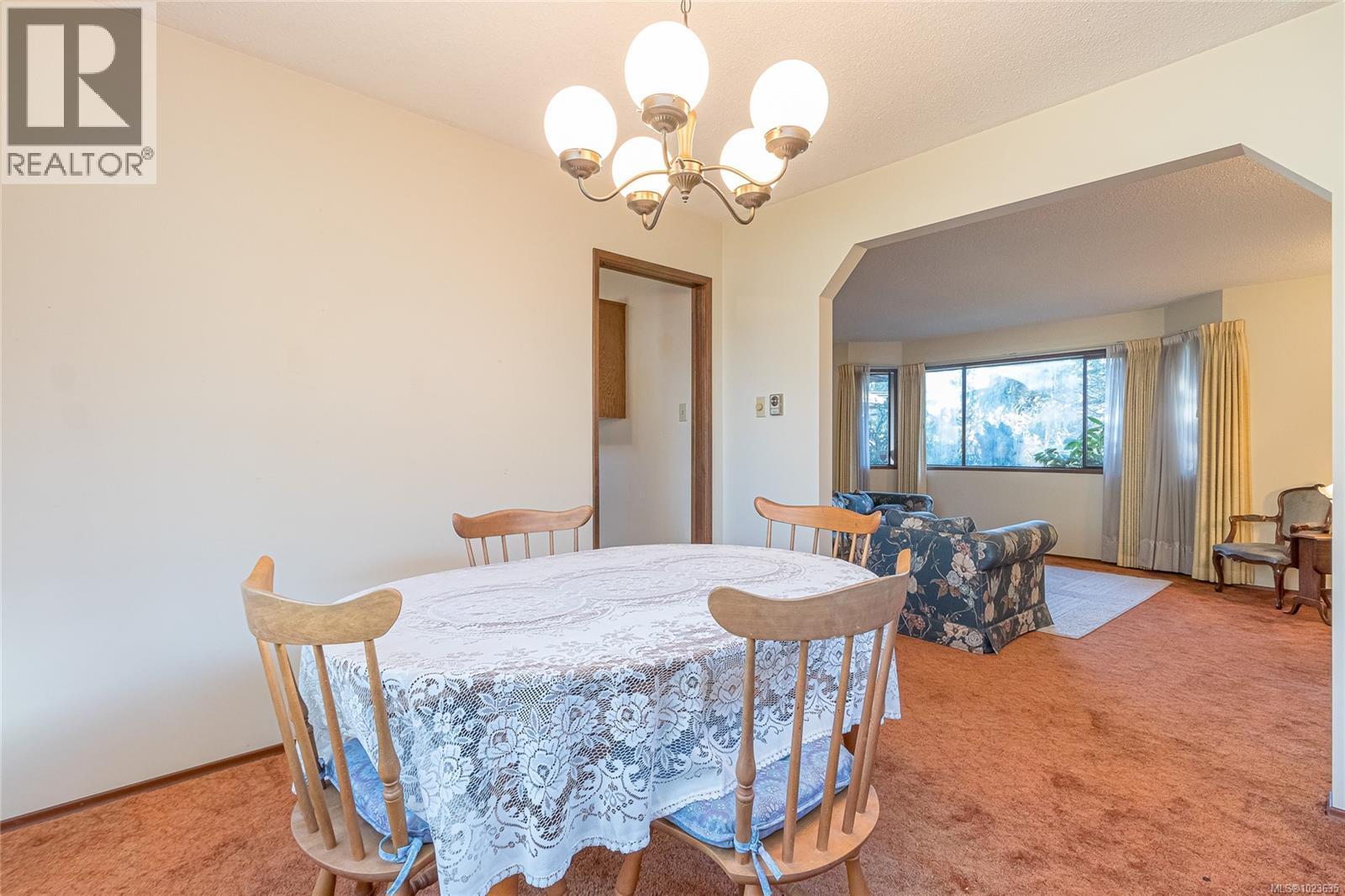 637 Tamarack Dr, Qualicum Beach, British Columbia  V9K 1A8 - Photo 11 - 1023635